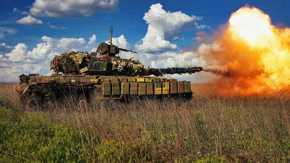 Ворог продовжує наступ на Лиманському, Бахмутському та Мар’їнському напрямках