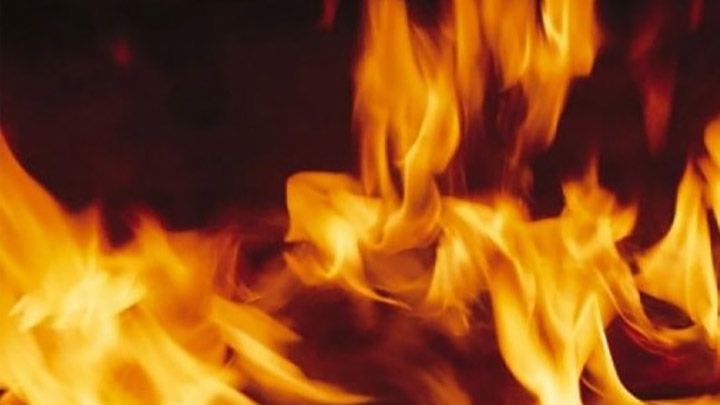 На Полтавщині літня жінка облила бензином свою подругу і підпалила її