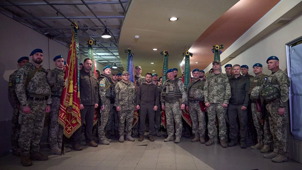 Володимир Зеленський відвідав передові позиції українських захисників на Донеччині