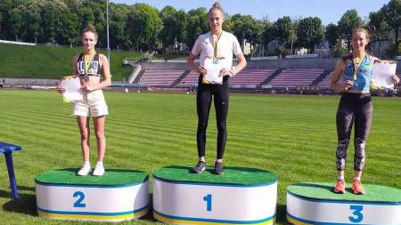 На Всеукраїнських змаганнях з легкої атлетики школярі Полтавщини здобули повен коплект медалей