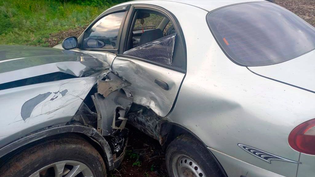 У Миргородській громаді зіткнулися два автомобілі: ушпиталено пасажирку одного із них