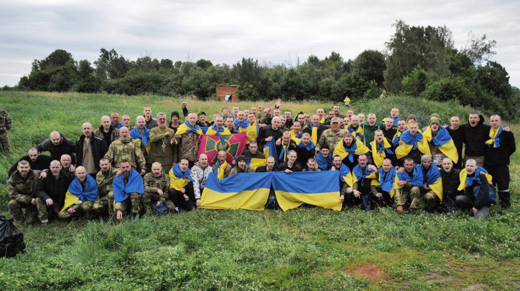 Із полону повернули 95 українців – серед них є хлопці з Полтавщини