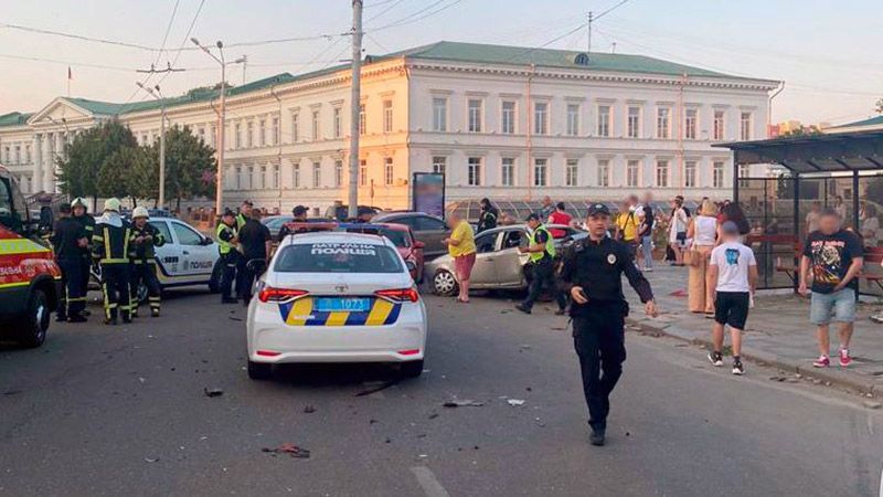 У Полтаві сталася ДТП за участю трьох автомобілів