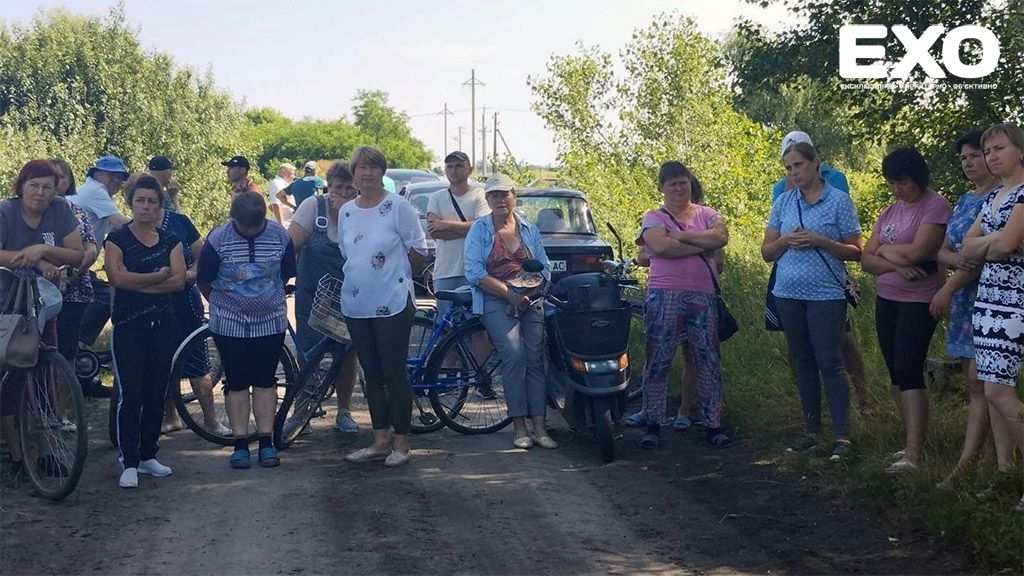 Кобеляцькі чиновники  зустрілися із жителями Красного