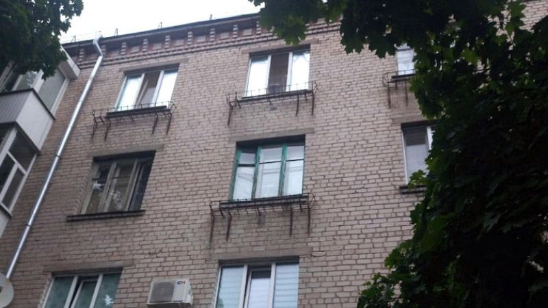 Кременчужанка випала з вікна – у її квартирі знайшли ще одну мертву жінку