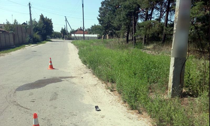 Біля Полтави двоє неповнолітніх хлопців травмувалися, врізавшись мотоциклом у стовп