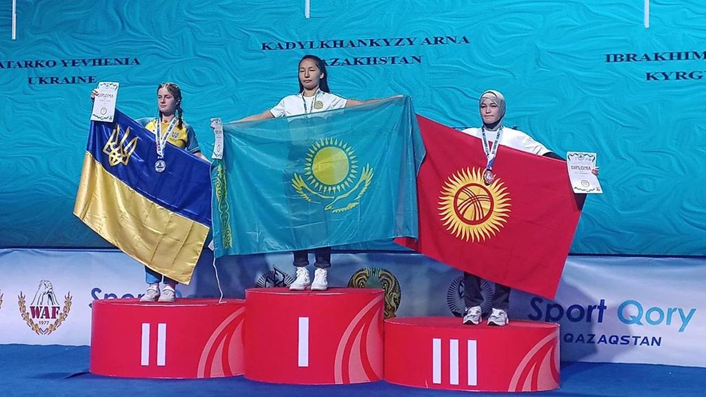 Спортсменки із Полтавщини здобули призові місця на чемпінаті з армреслінгу