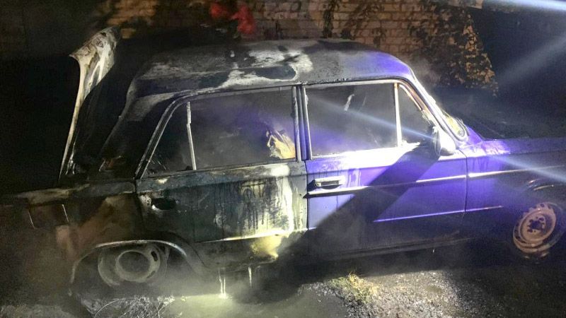 У Кременчуці згорів автомобіль – поліція підозрює підпал
