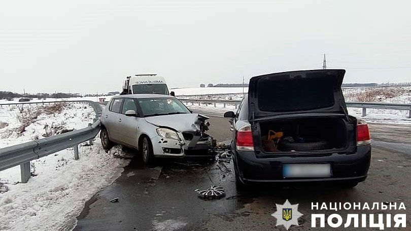 Біля Кобеляк зіткнулися Shkoda та Opel