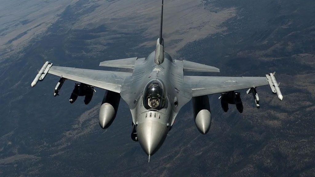 Нідерланди готують перші 18 винищувачів F-16 для відправки в Україну