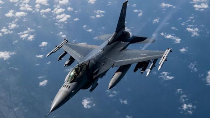 Новергія передає 2 винищувачі F-16 Данії для навчання українських пілотів