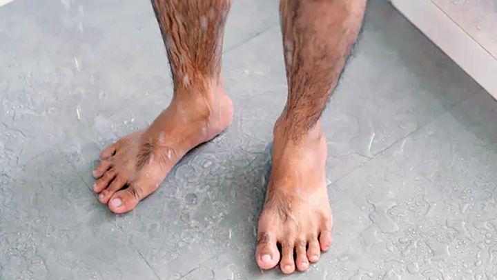 Чоловіки не миють ніг