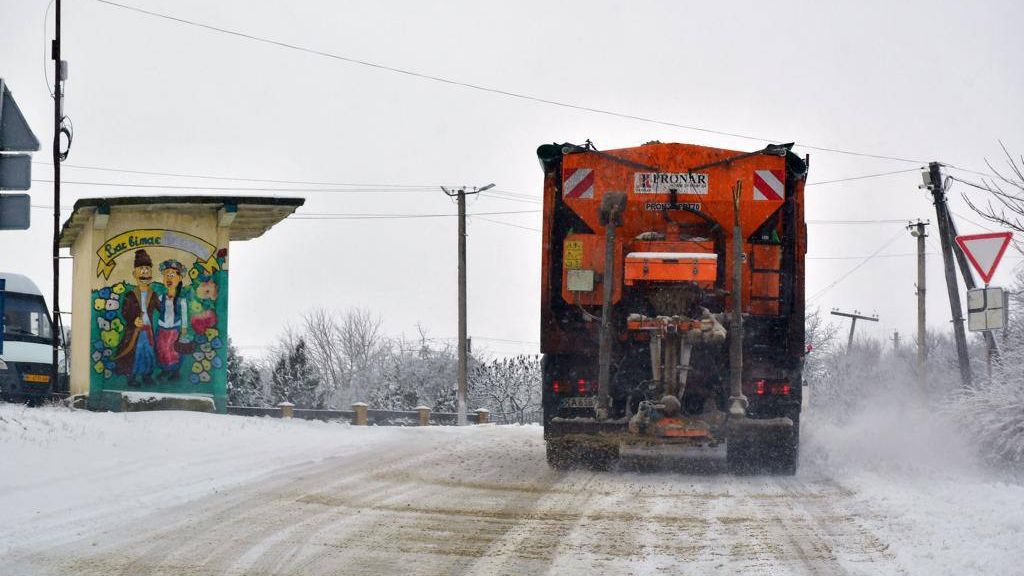 На автошляхах Полтавщини працює понад 60 одиниць техніки