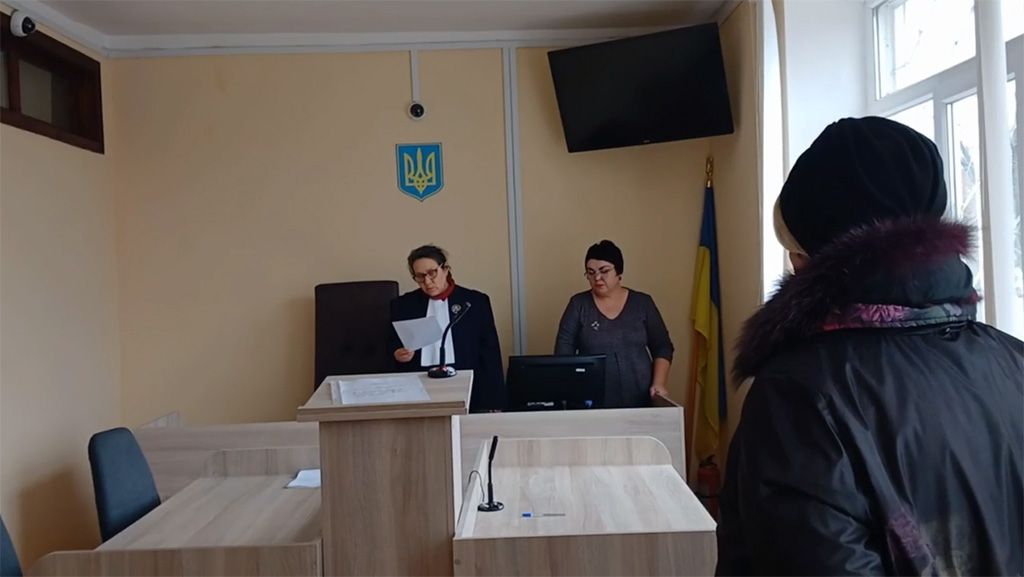 Суддя Тесленко наклала штраф на директора ліцею