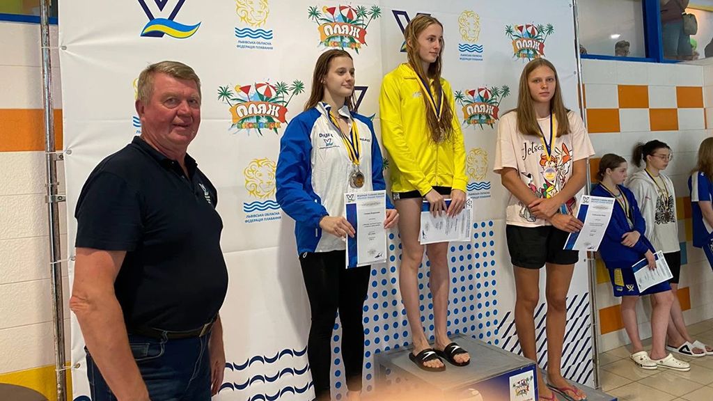 Юні полтавчанки здобули медалі на Чемпіонаті України з плавання