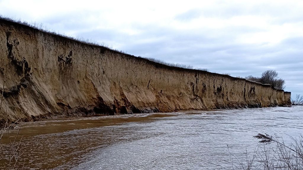 26 мільйонів — на захисну дамбу для берега водосховища