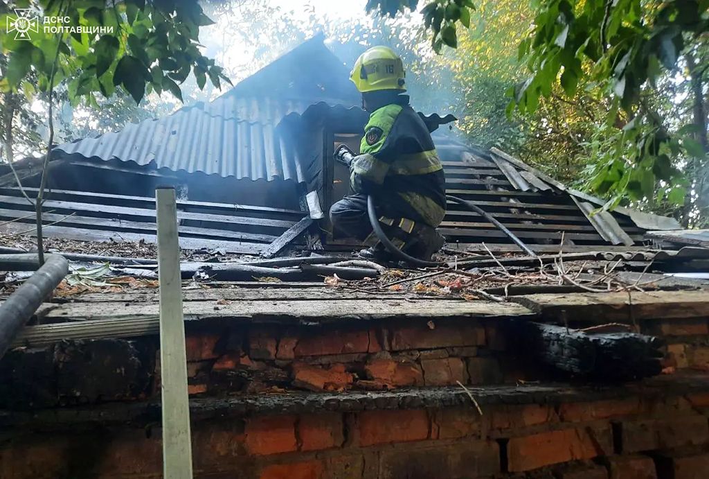 У Крюковському районі Кременчука горів будинок