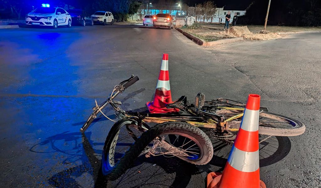 У Полтаві легковик зіткнувся з велосипедом, – одну людину травмовано