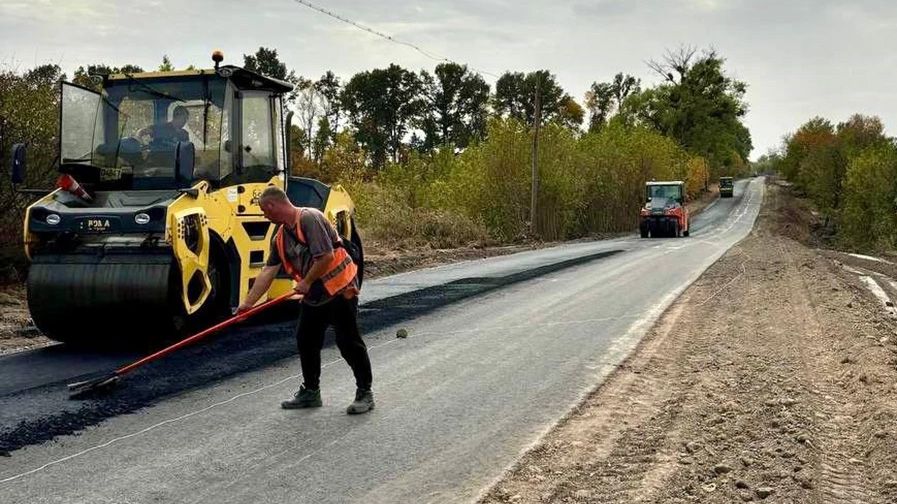 Відновлення дорожнього покриття на Полтавщині провели ще на 12 ділянках