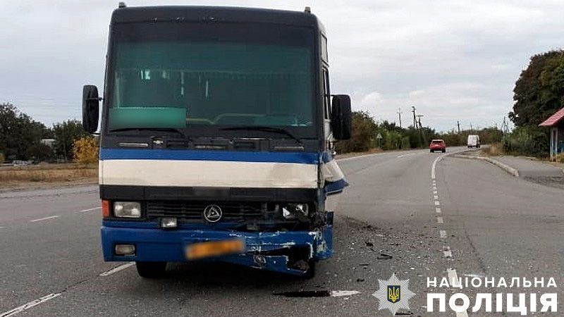 На Полтавщині у ДТП потрапив автобус «Полтава-Кобеляки» - одну людину травмовано