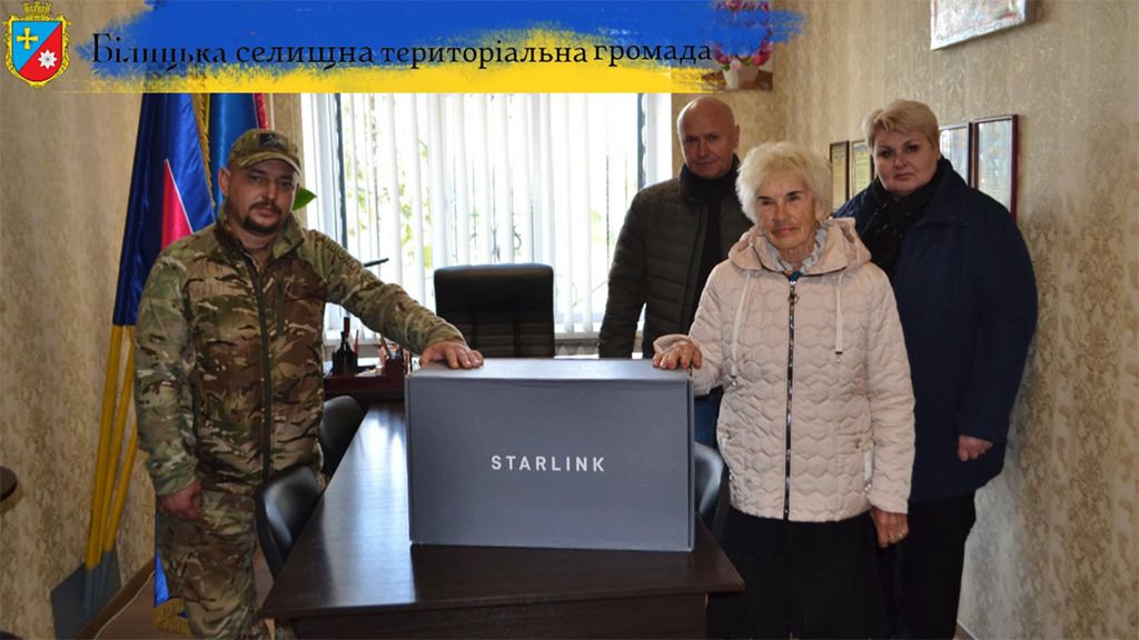 Пенсіонерка з Білицької громади придбала Starlink для військового