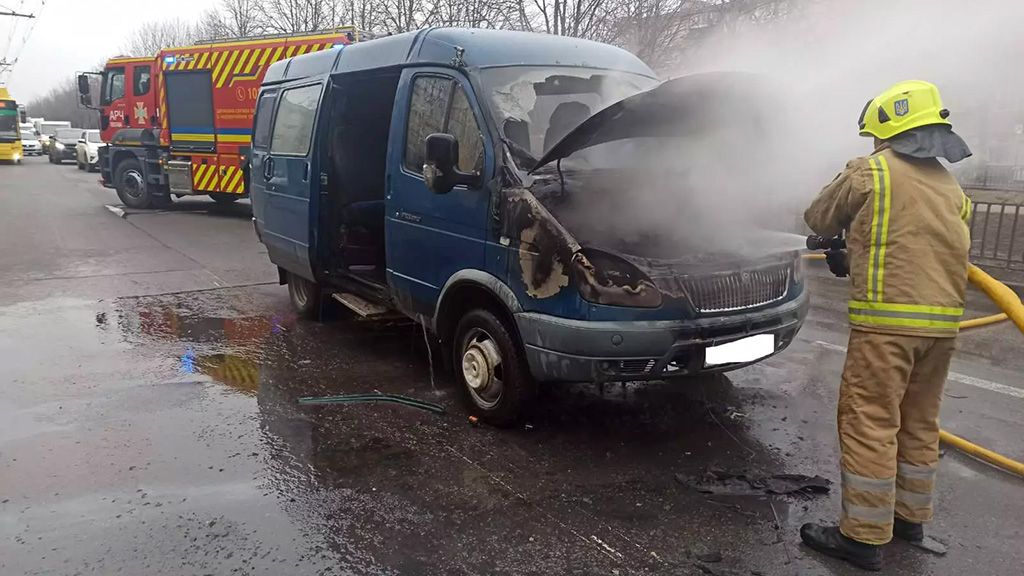 У Полтаві на ходу загорівся автомобіль