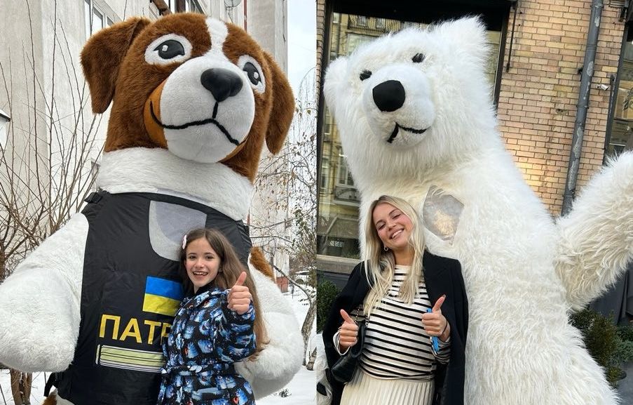 Если нужен праздник, набираем «аниматор Киев»