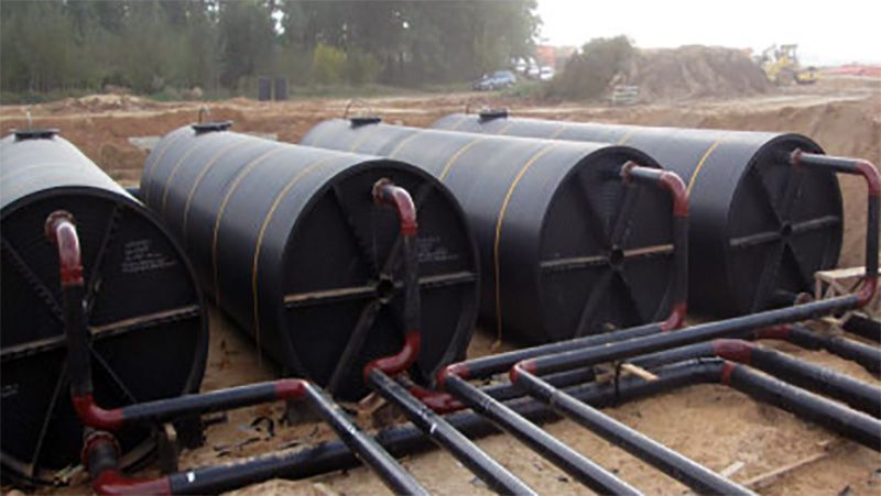 Ємності для води на всі випадки життя