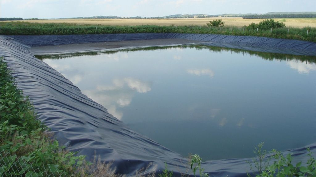 Пожежні резервуари, канали та зрошення: як гідробар’єри з ПВХ допомагають зберегти воду