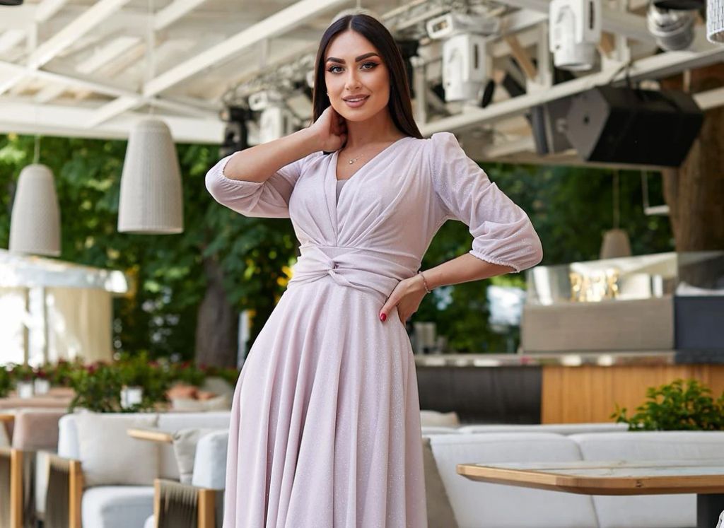 У Kasta.ua знають, що жінки одягнути бажають