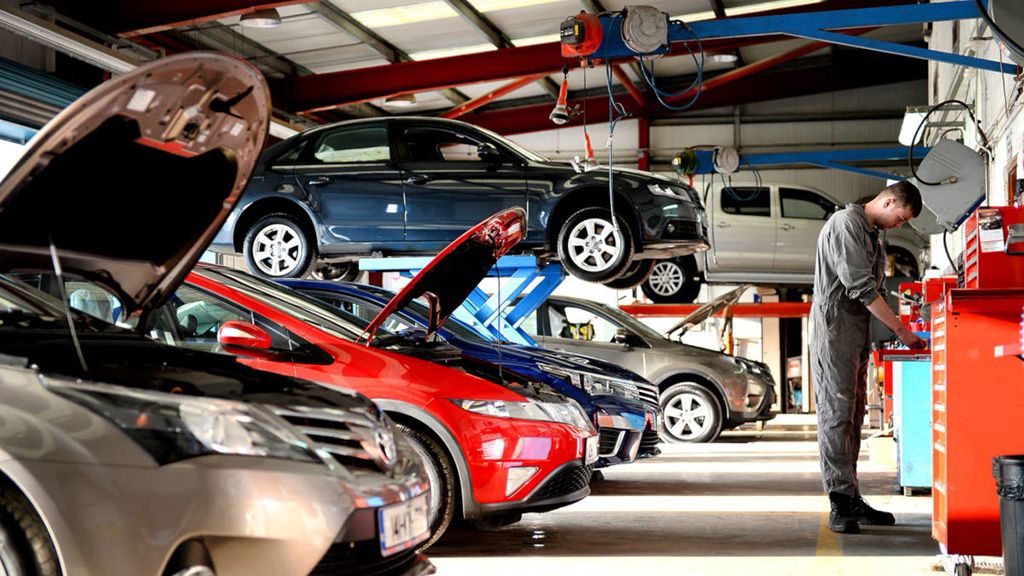 Топ-10 необхідних інструментів та обладнання для СТО