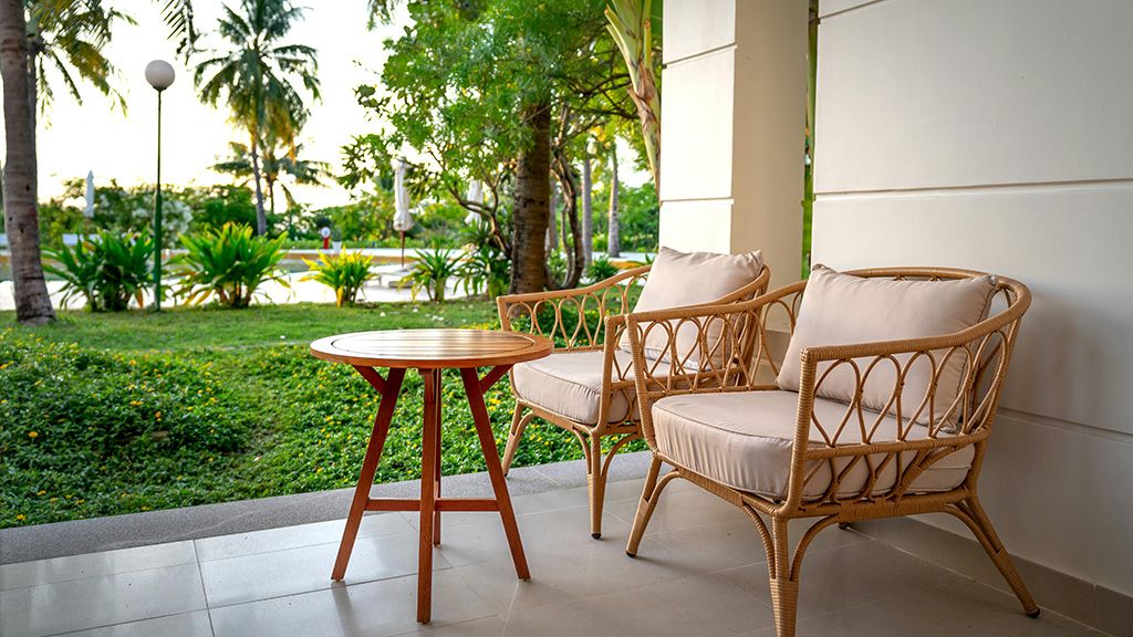 Як перетворити свій сад у зону релаксу з допомогою комфортних меблів