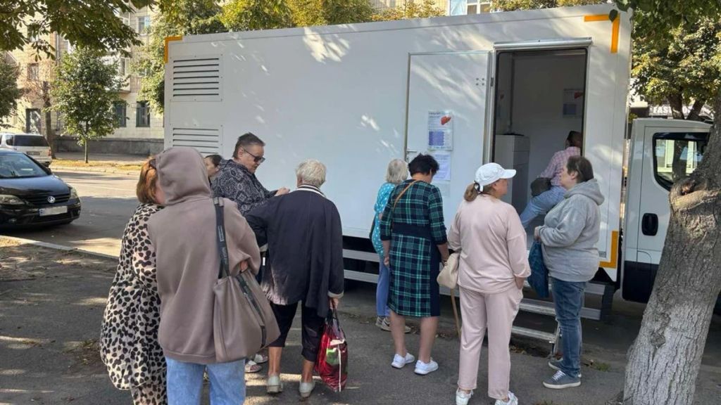 На Полтавщині мобільна амбулаторія обстежила понад 2,3 тисячі жителів області