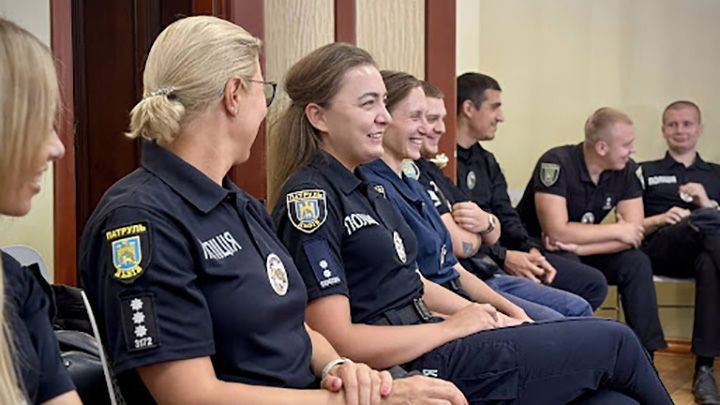 15 тисяч поліцейських вивчатимуть англійську мову