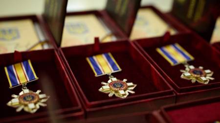 Президент України нагородив чотирьох енергетиків Полтавщини за мужність і самовідданість