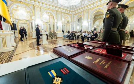 Президент України вручив ордени «Золота Зірка» родинам двох Героїв з Полтавщини