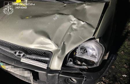 У Карлівці нетверезий поліцейський автомобілем збив двох неповнолітніх сестер — діти загинули на місці