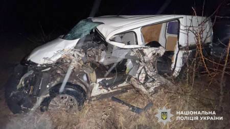 У Миргородському районі зіткнулися мікроавтобус і трактор: поліція розпочала розслідування