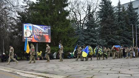 Пирятин у жалобі: громада попрощалася із Захисником України Володимиром Супруном