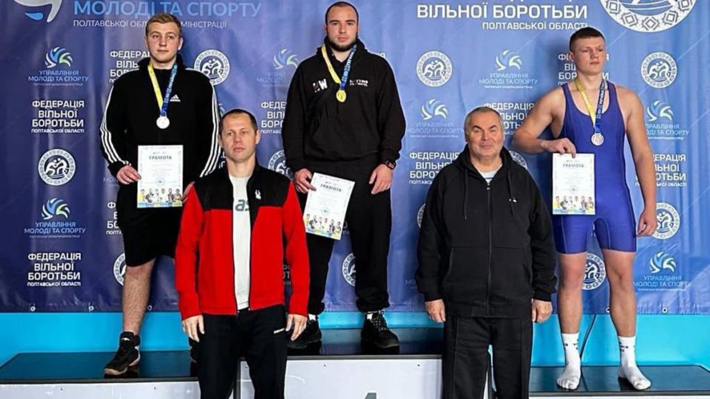 У Полтаві визначили чемпіонів області з вільної боротьби серед молоді U23