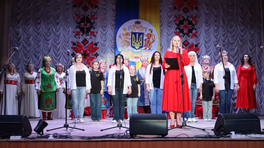 У Решетилівці відбувся концерт до Дня Збройних Сил України та Міжнародного дня волонтера