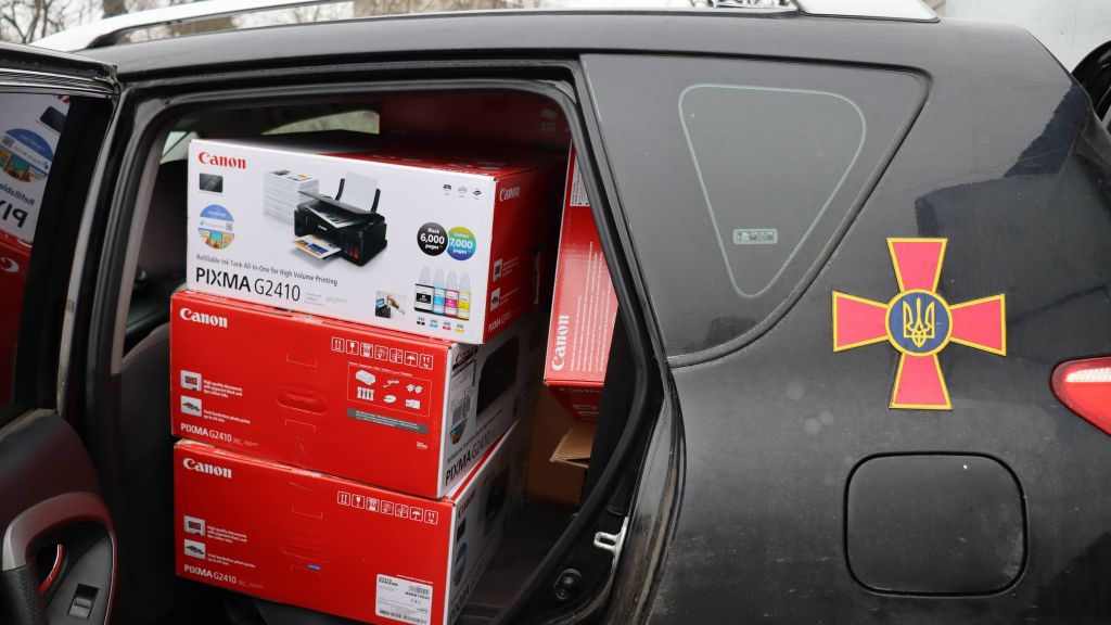 Решетилівська громада передала матеріально-технічні засоби для роти ійнударних безпілотних авіацих комплексів 10-го армійського корпусу