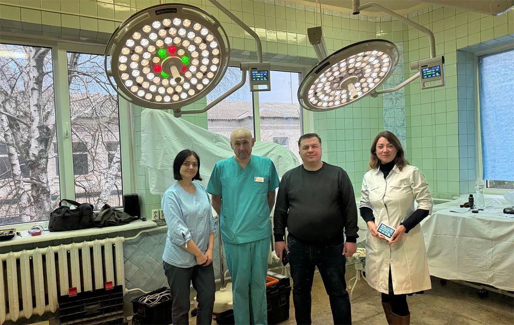 У кобеляцькій лікарні встановили лампу за півмільйона