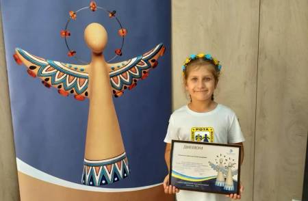 Президент відзначив юну волонтерку з Полтавщини державною нагородою «Майбутнє України»