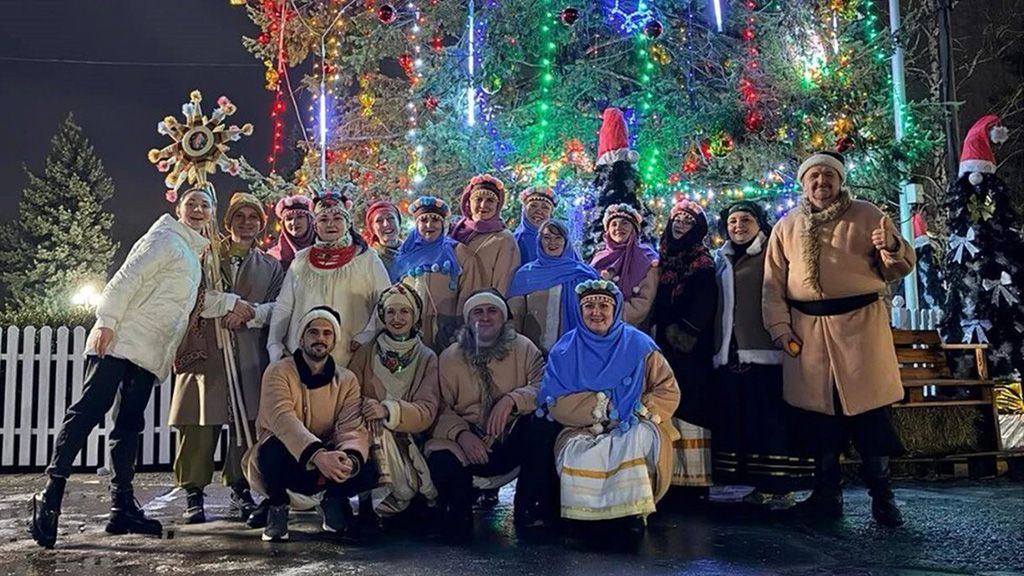 Артисти FerroTale зібрали 39 тисяч гривень для ЗСУ завдяки різдвяній коляді