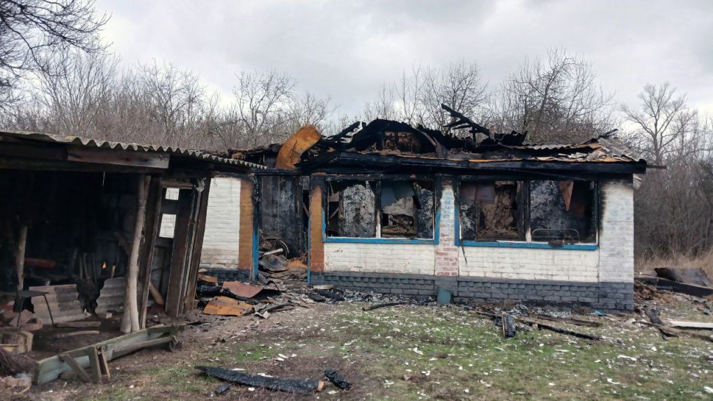 Пожежі: суха трава — влітку, будинки — взимку