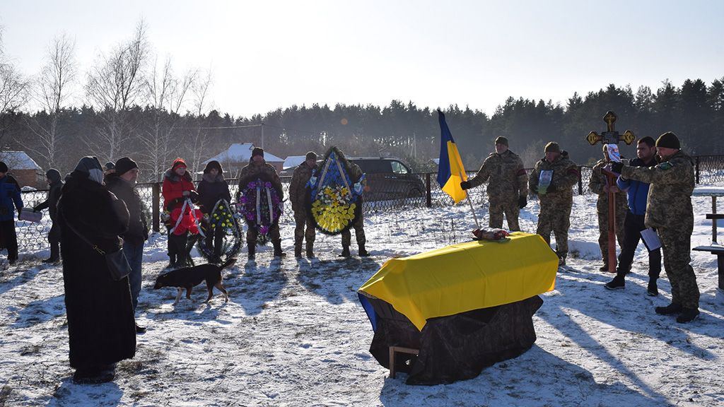 Новосанжарщина попрощалася із загиблим захисником Віктором Томенком