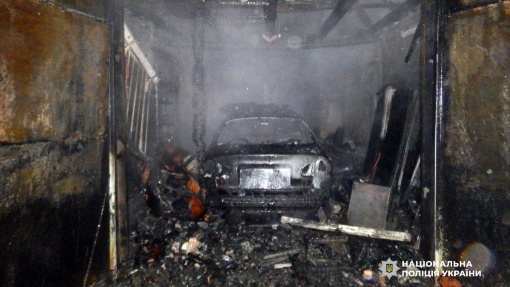 У Кременчуці горів гараж - загинула людина