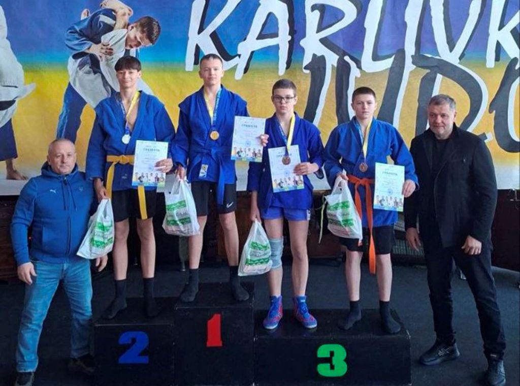 У Полтаві відбувся чемпіонат області з боротьби самбо