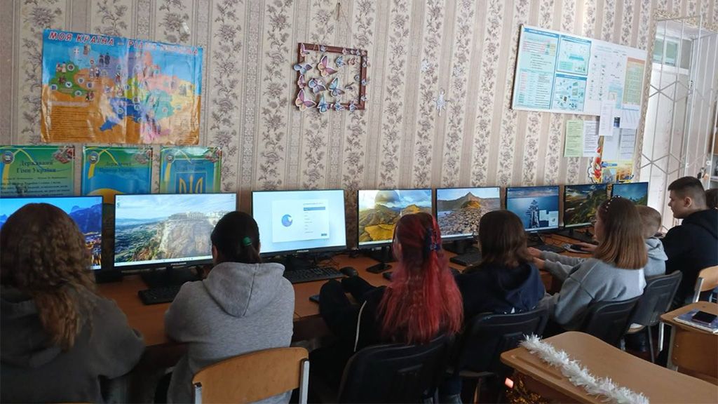 У Козельщинській громаді оновлюють комп’ютерну техніку для освітніх закладів